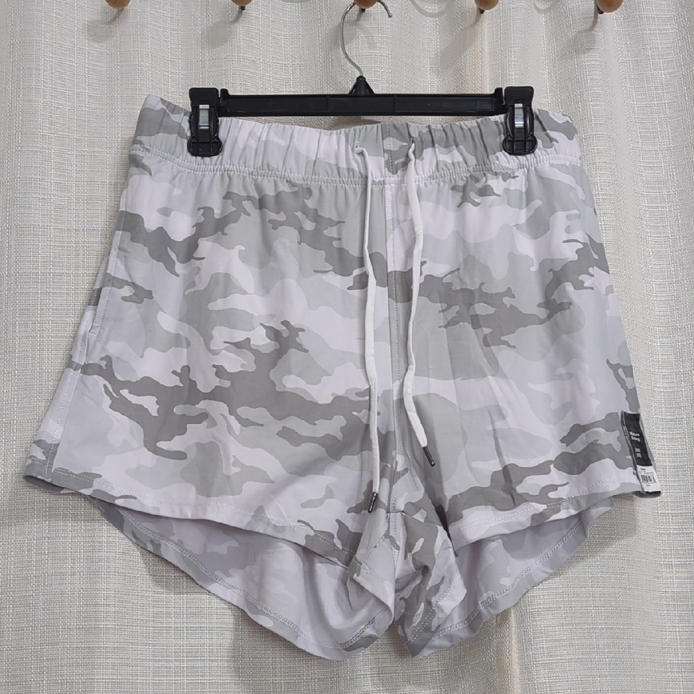 Athletic Works Camo Gym Shorts Gray Pockets Moisture Wicking Women's XXXL 22 New